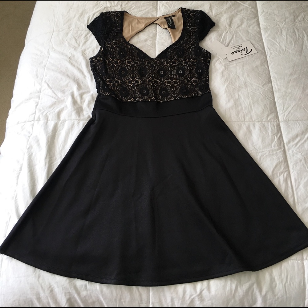 Cocktail black dress trixxi black dress size M